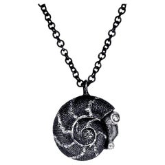 Alex Soldier Diamond - Collana con ciondolo a forma di lumaca in argento sterling e catena