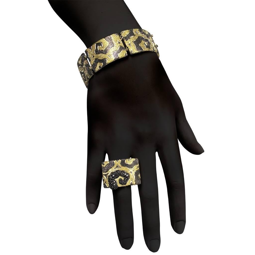 Alex Soldier Diamond Bague Volna texturée en or jaune One of a Kind Neuf - En vente à New York, NY