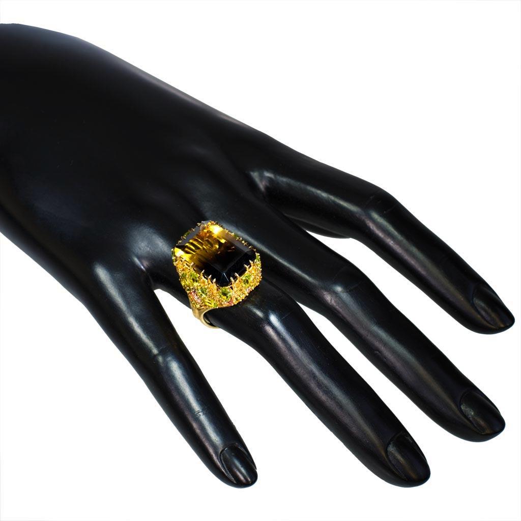 Alex Soldier Gold Blossom Ring as Se One on Scarlett Johansson Made in NYC (bague à fleurs en or) Unisexe en vente