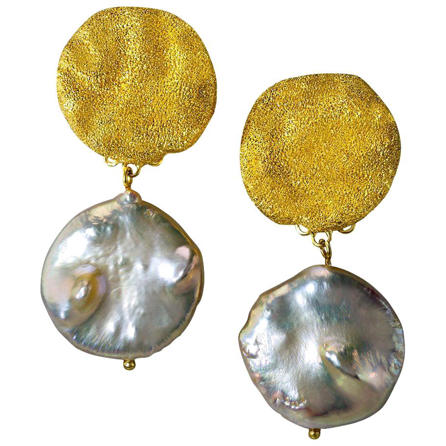 Alex Soldier Pearl Sterling Silver Gold Textured Drop Dangle Clip-On Earrings (Boucles d'oreilles clips)