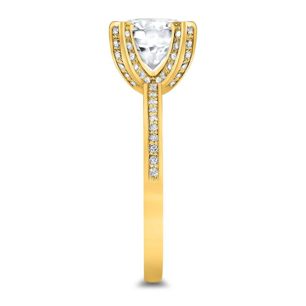 Taille ronde Bague de fiançailles en or Alex Soldier Princesse Diamant Unique en son genre Fait à la main à NYC en vente
