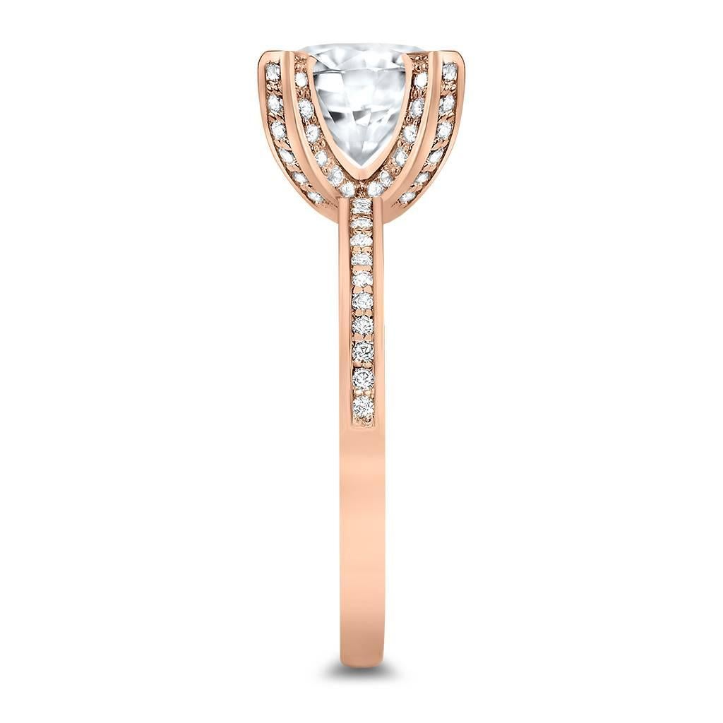 Taille ronde Alex Soldier Bague de fiançailles en or rose avec princesse et diamant Faite à la main à New York en vente