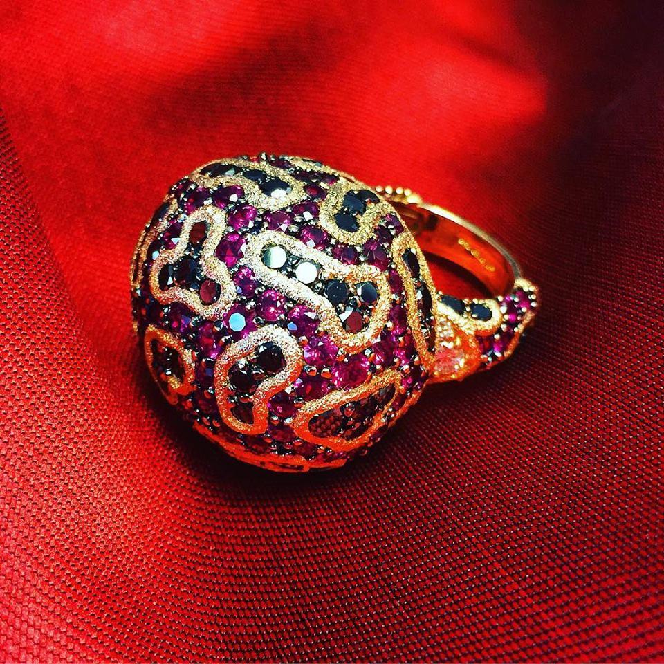 Alex Soldier Ruby Diamond Gold Textured Fine Lace Cocktail Ring One of a Kind 5