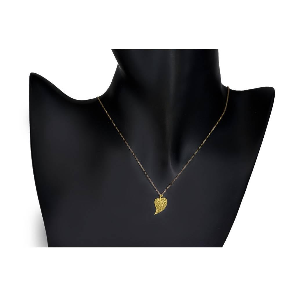 Alex Soldier Einzigartige Saphir-Blattgold-Anhänger-Halskette an Kette (Rundschliff) im Angebot