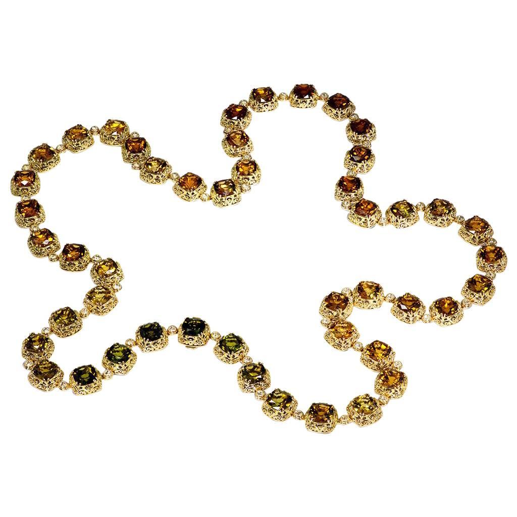 Taille coussin Alex Soldier Tourmaline Diamond Gold Byzantine Necklace One of a Kind (Collier byzantin en or avec tourmaline et diamant) en vente