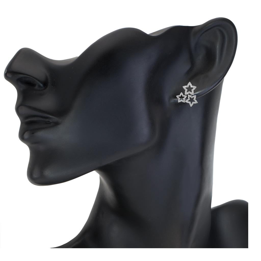 Taille ronde Boucles d'oreilles or blanc Trinity Diamond Star One of a Kind en vente