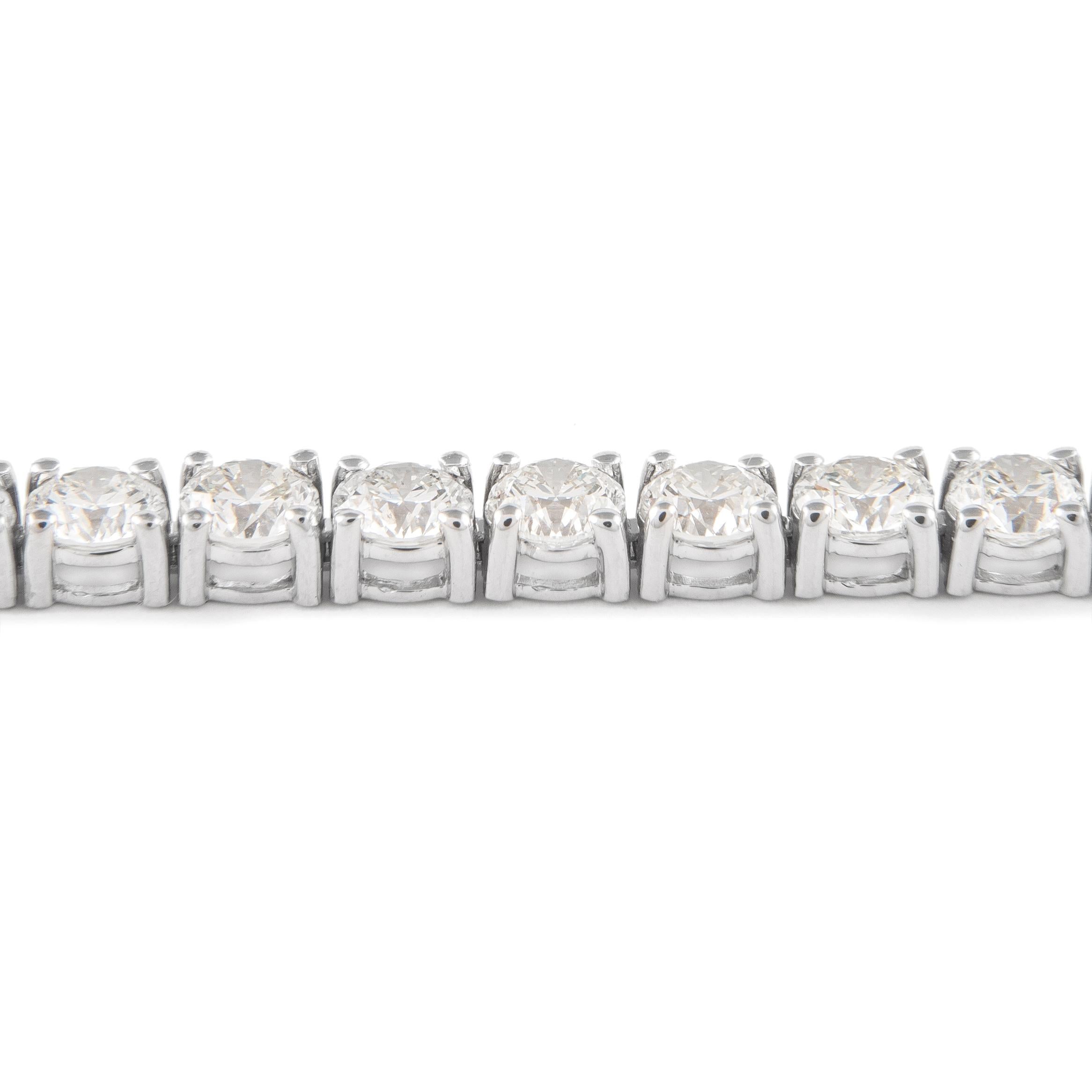 Modern Alexander 10.10 Carat Diamond Tennis Bracelet 18 Karat White Gold For Sale