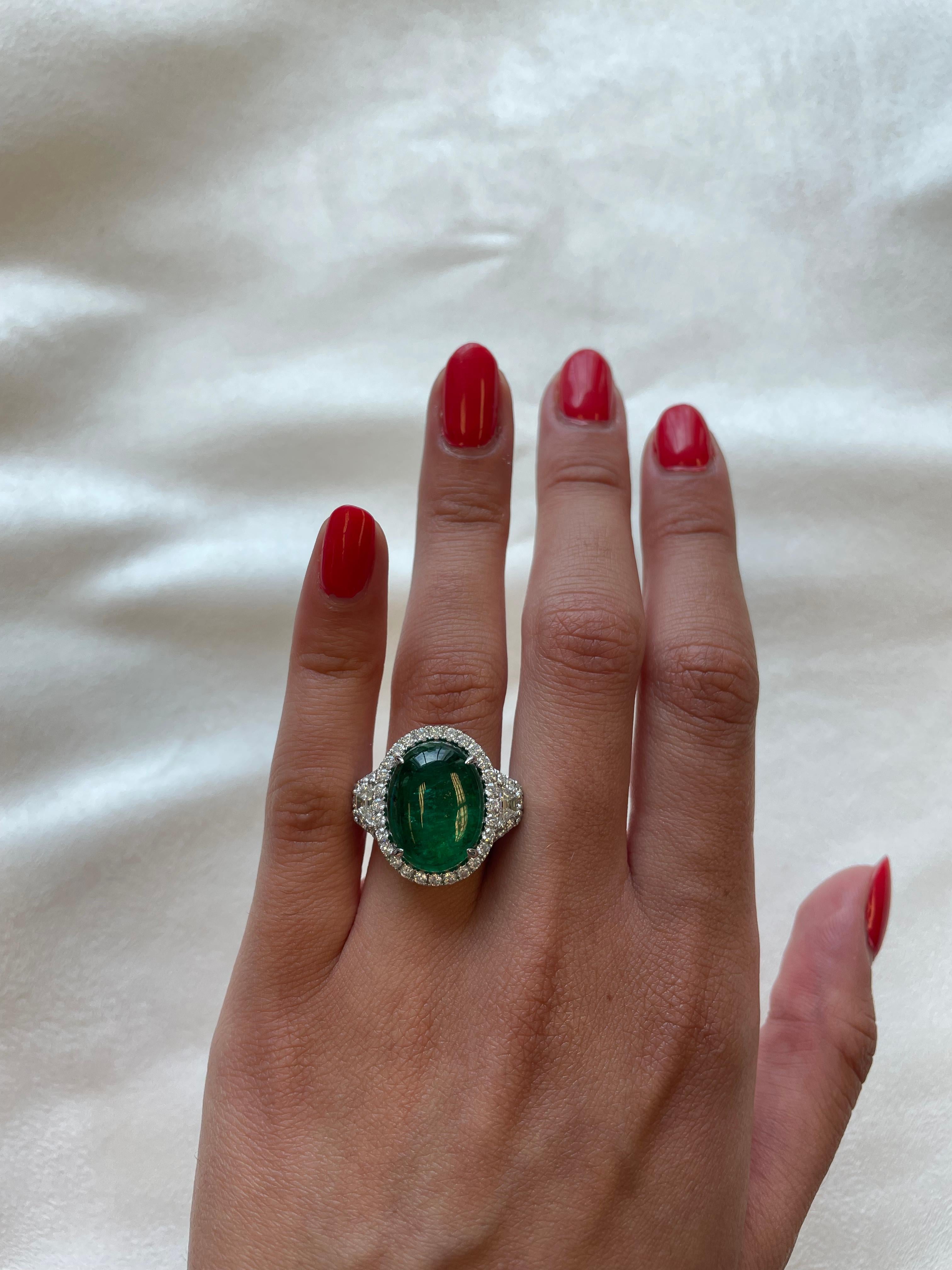 Contemporary Alexander GIA 11.42ct Emerald with Diamond Three Stone Halo Ring 18 Karat Gold For Sale