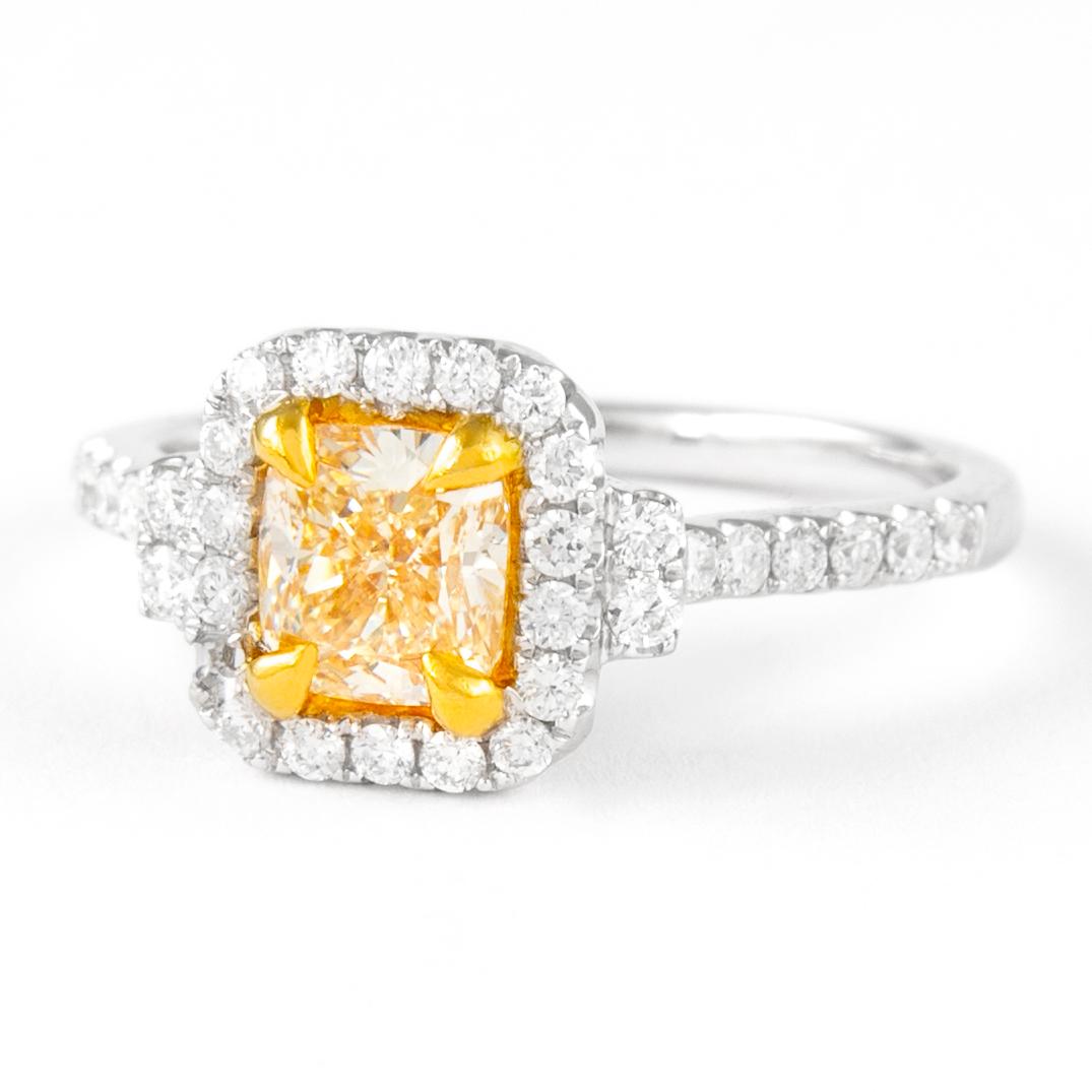 Contemporary Alexander Beverly Hills 1.39ctt Fancy Yellow VS1 Cushion Diamond Ring 18k For Sale