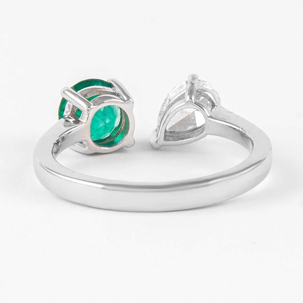 Alexander 1.42 Carat Toi Et Moi Emerald & Diamonds Ring 18k White Gold In New Condition In BEVERLY HILLS, CA
