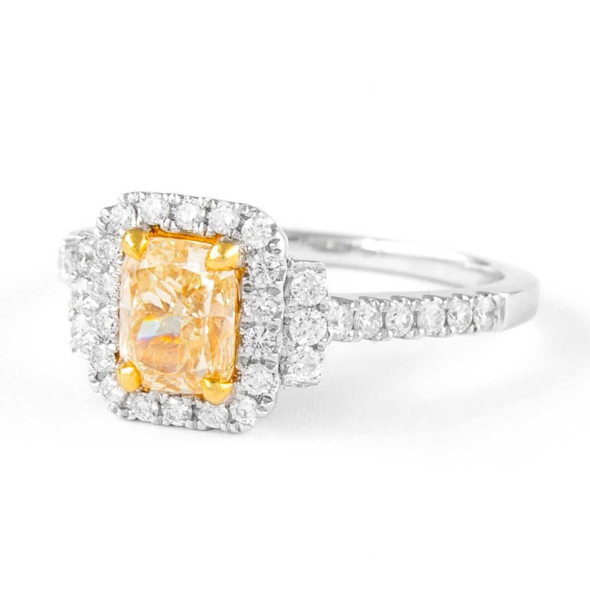 1,42 Karat Ausgefallener gelber Diamant im Kissenschliff mit Halo-Ring 18k zweifarbig (Zeitgenössisch) im Angebot
