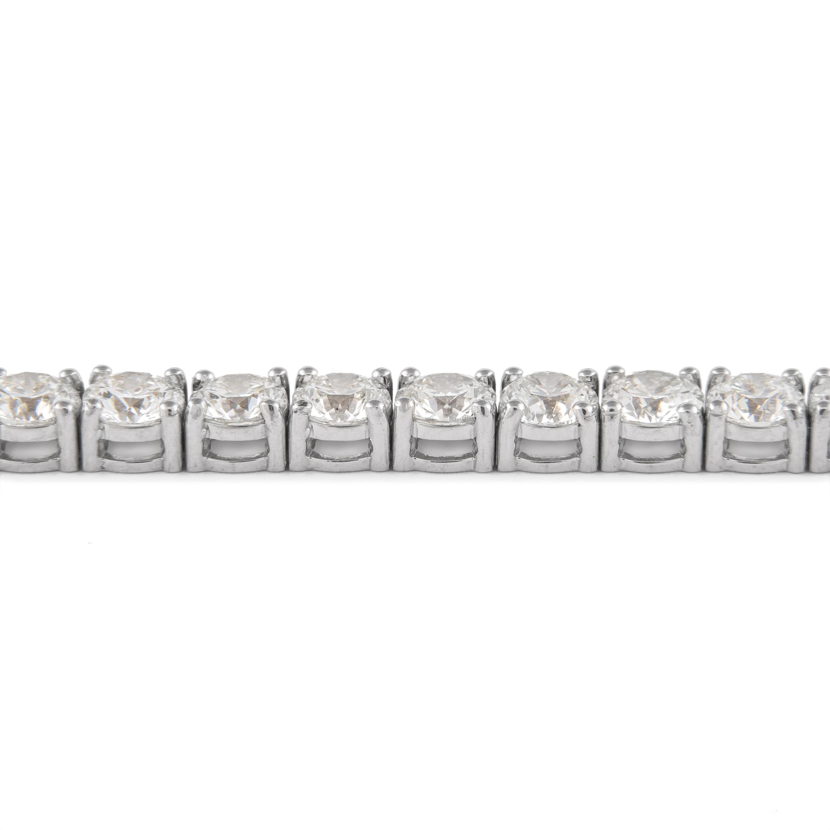 Modern Alexander 14.74 Carat Diamond Tennis Bracelet 18 Karat White Gold