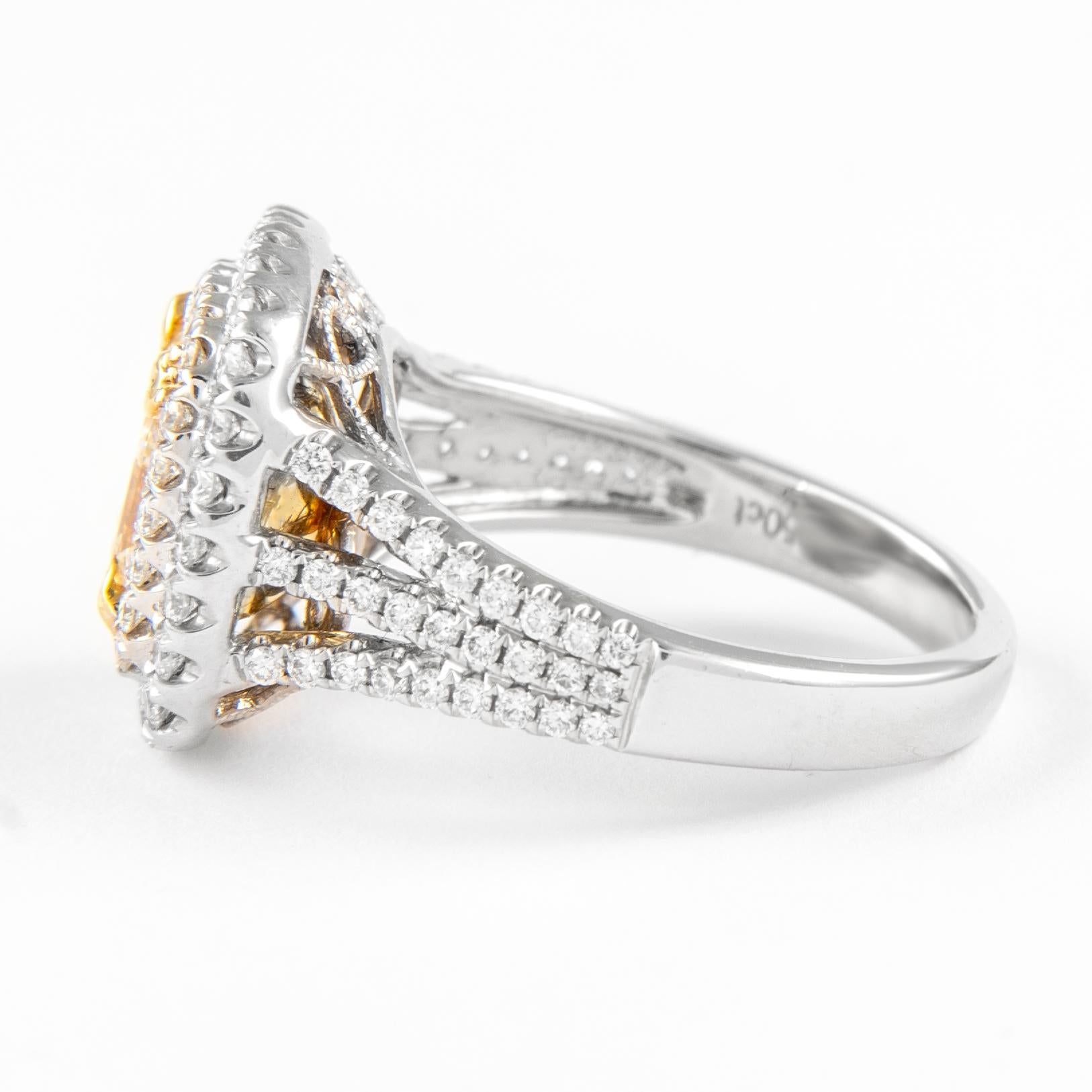Alexander 1,50 Karat Ausgefallener gelber Diamant Doppel Halo Ring 18k Zweifarbiger (Kissenschliff) im Angebot