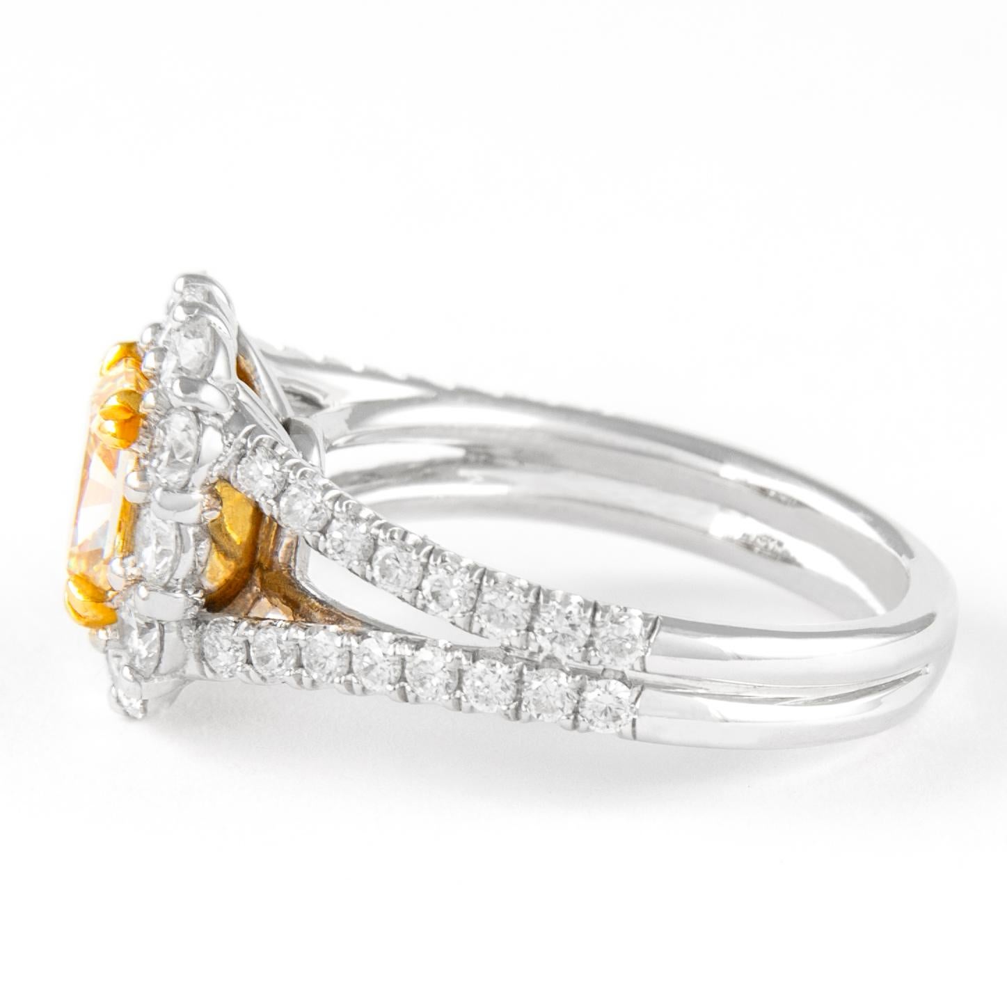Alexander Beverly Hills 1.52ct Fancy Intense Yellow VS2 Radiant Diamond Ring 18k In New Condition For Sale In BEVERLY HILLS, CA