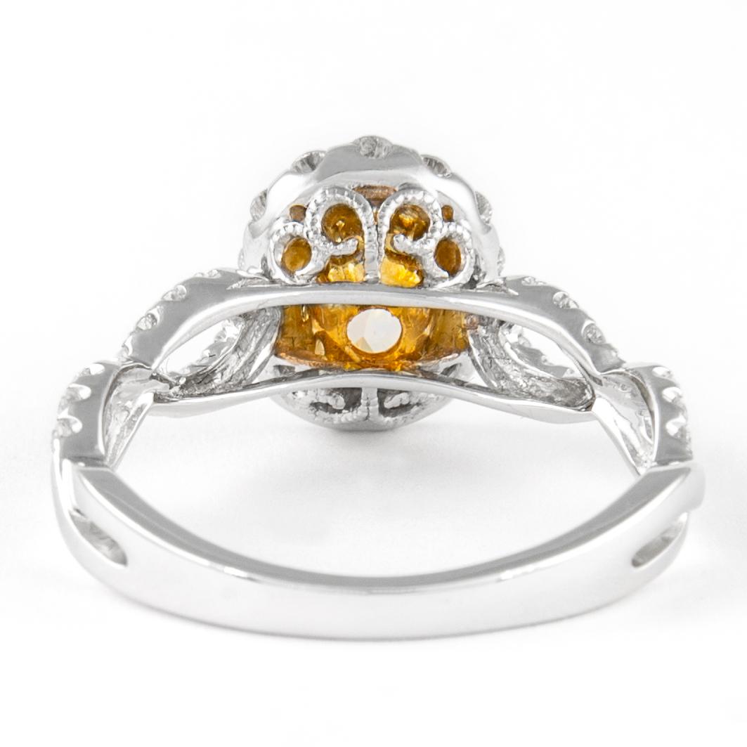 Alexander 1,56ctt Fancy Intensive Gelb Oval Diamant mit Halo Ring 18k (Ovalschliff) im Angebot