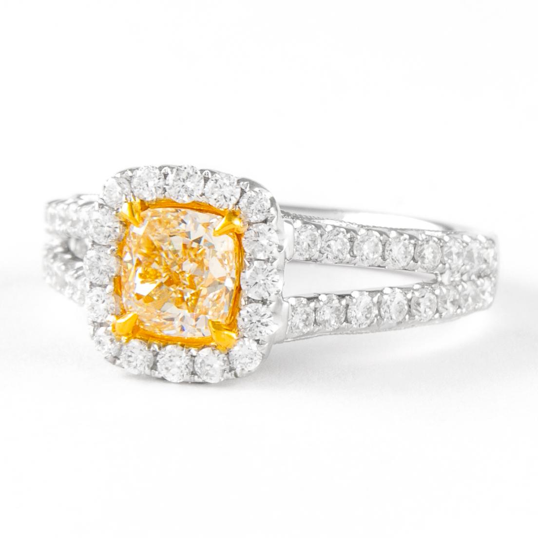 Contemporary Alexander 1.70ctt Fancy Light Yellow Cushion VS2 Diamond with Halo Ring 18k For Sale