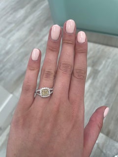 Alexander Beverly Hills 1.72ctt Fancy Yellow Cushion VS1 Diamond Ring 18k