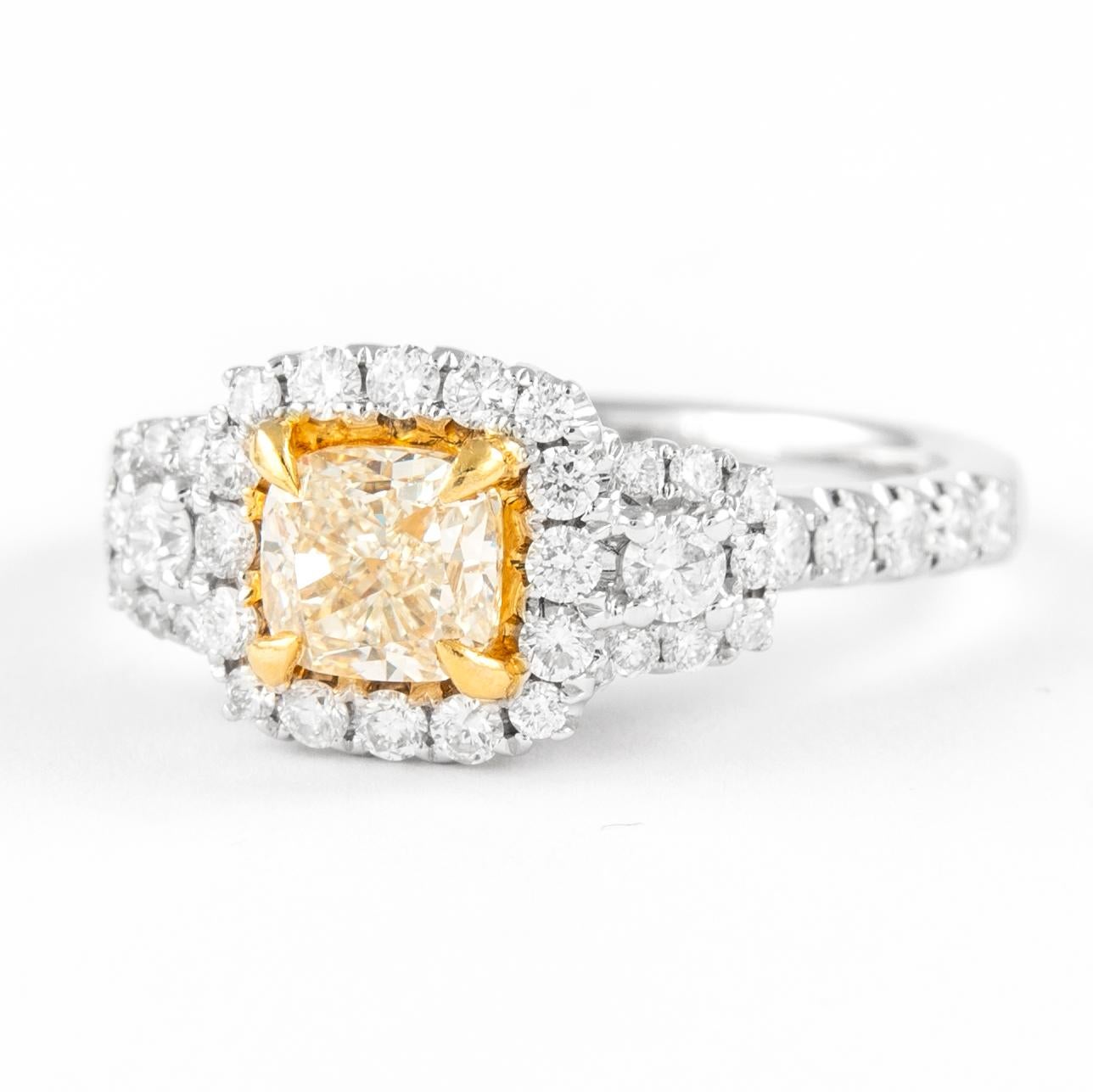 Contemporain Alexander, bague halo à trois pierres en or bicolore 18 carats avec diamant jaune fantaisie VS1 de 1,74 carat en vente