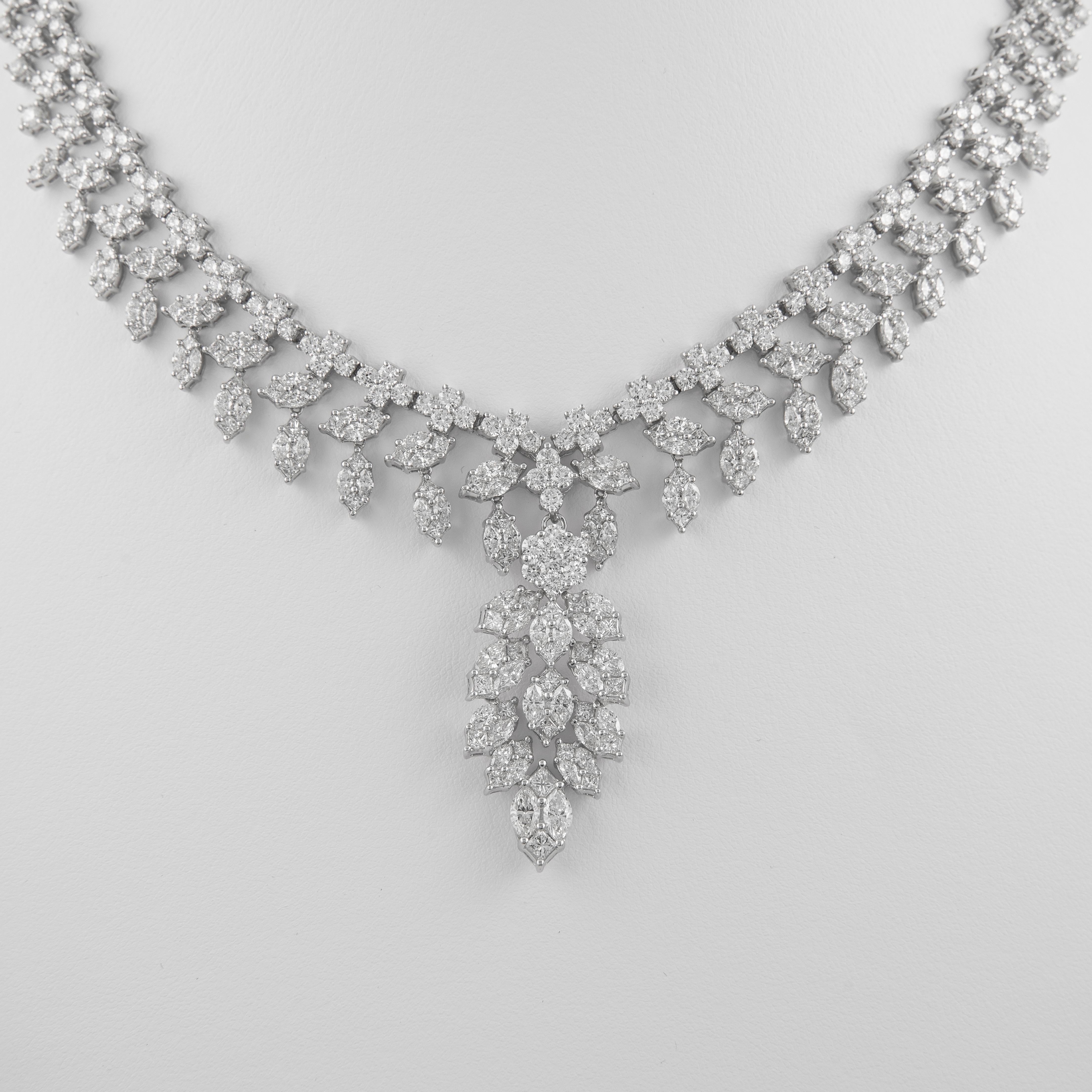 Women's Alexander 18.83 Carat Diamond Illusion Set 18 Karat White Gold Necklace