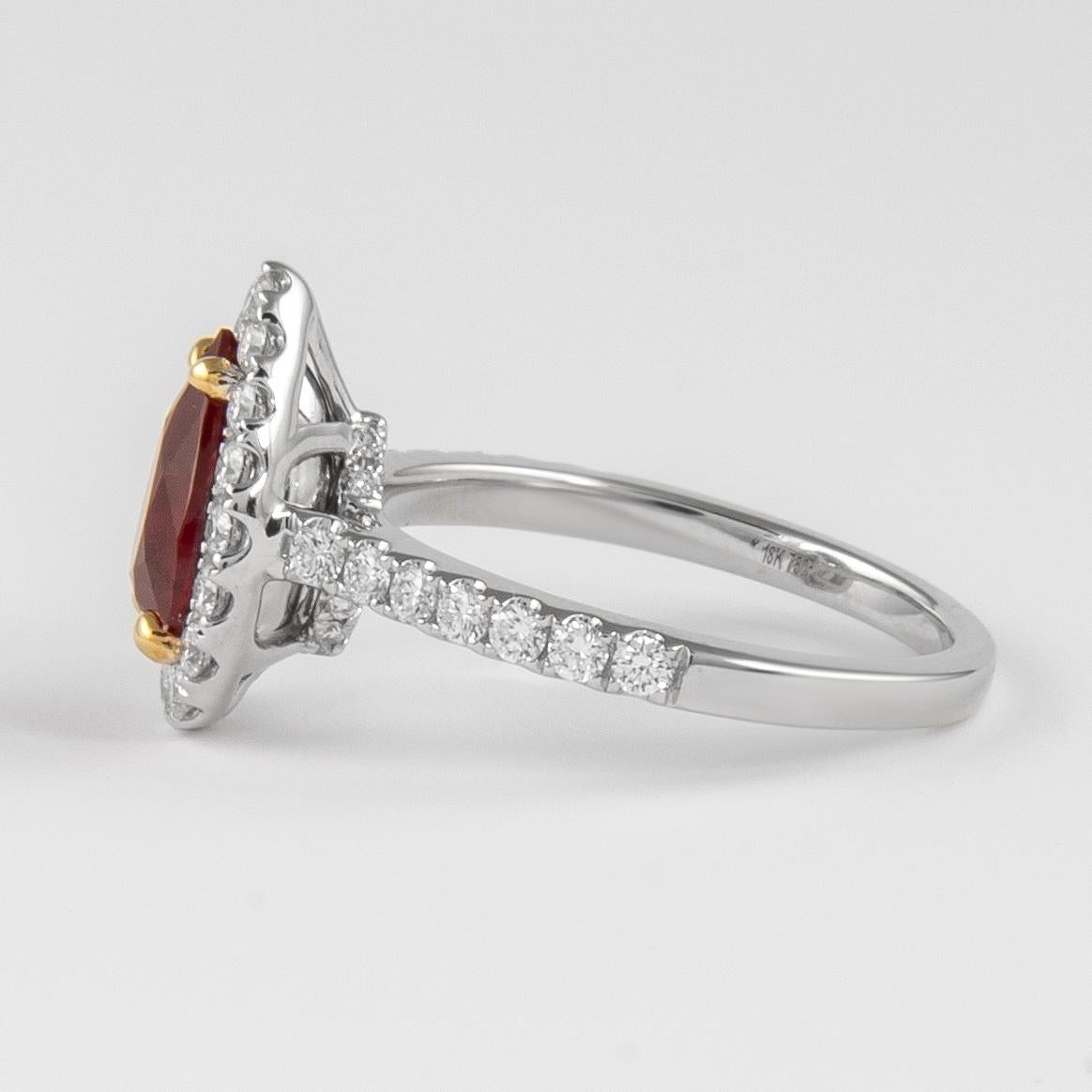 Alexander Beverly Hills GIA Rubí birmano de 2,08 quilates con halo de diamantes Anillo 18k en Nuevo estado para la venta en BEVERLY HILLS, CA