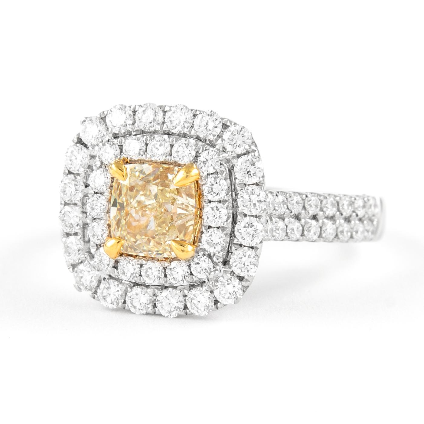 Contemporain Alexander Bague bicolore 18 carats avec diamant jaune fantaisie 2,08 carats VS1 et double halo de diamants en vente