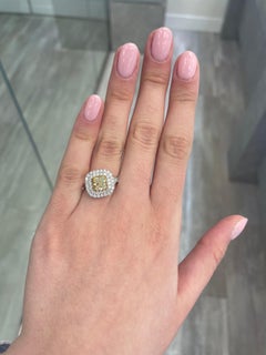 Alexander Beverly Hills 2.12ctt Fancy Yellow VS2 Diamond Halo Ring 18k Two Tone
