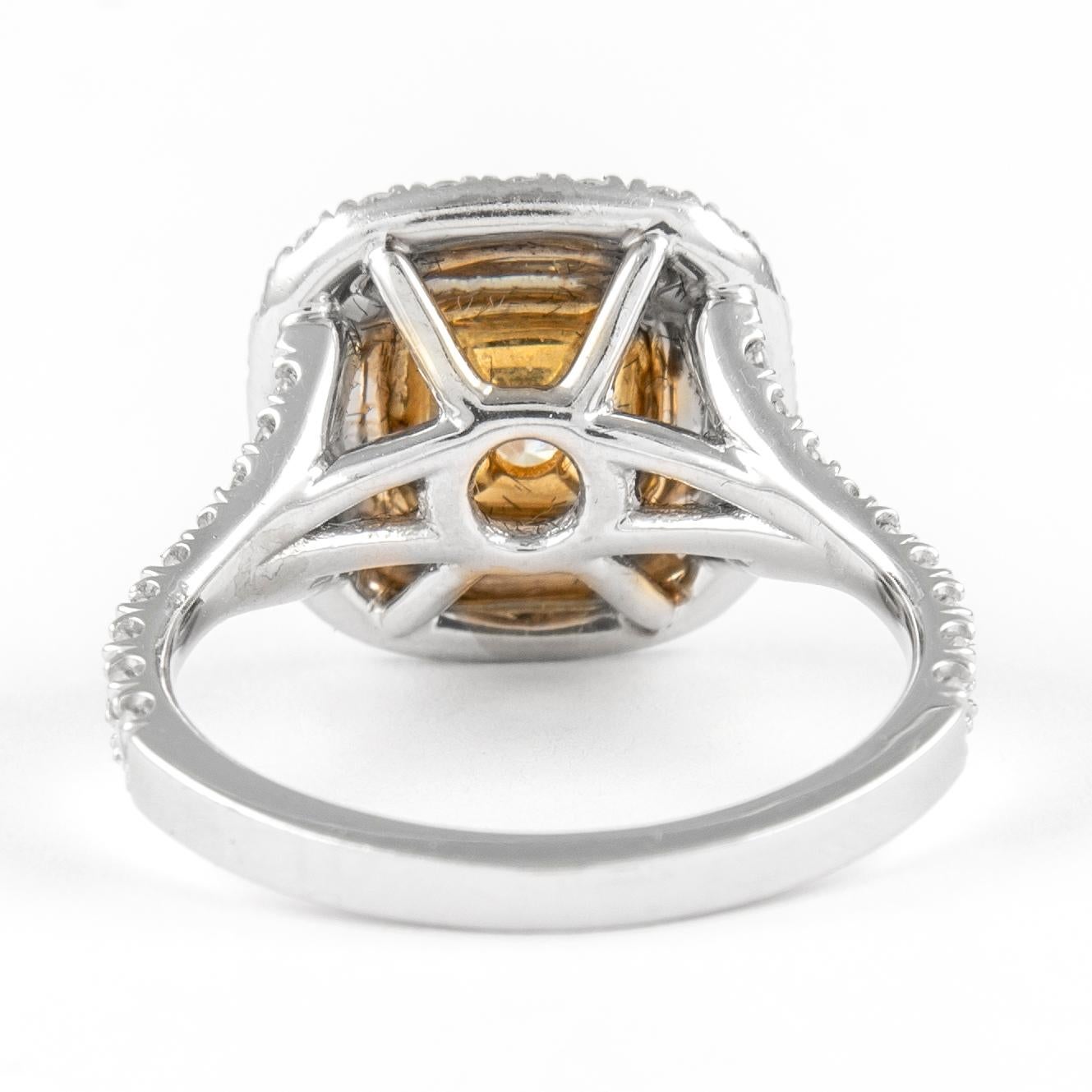 Alexander Bague bicolore 18 carats avec diamant jaune fantaisie 2,12 carats VS2 et double halo de diamants Neuf - En vente à BEVERLY HILLS, CA