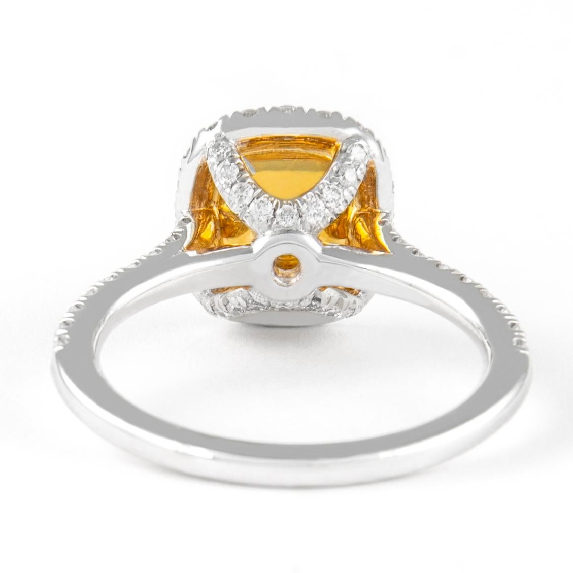 Alexander 2,34 Karat Ausgefallener gelber VVS2 Kissendiamant mit Halo-Ring 18k Zweifarbiger Diamant im Kissenschliff Damen