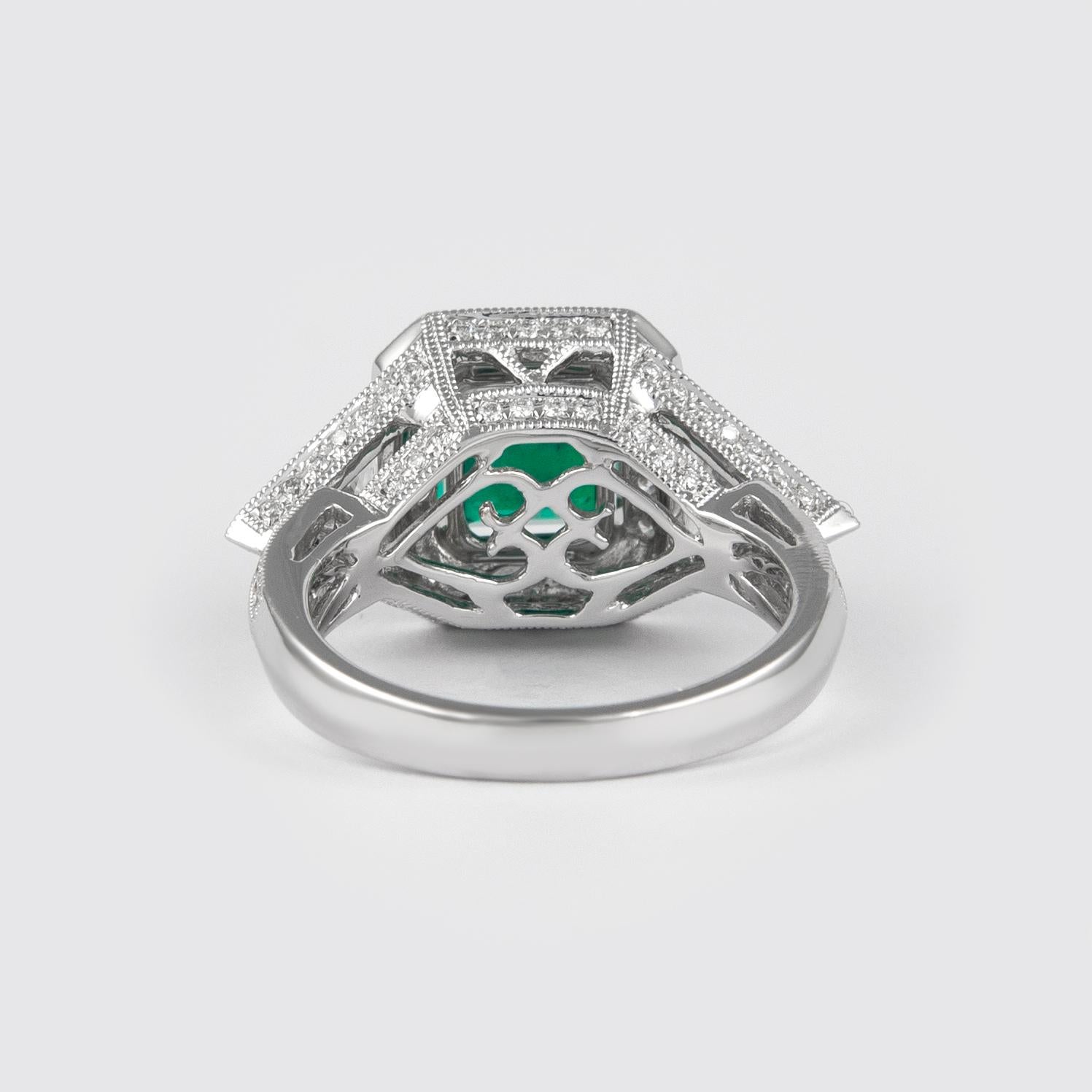 Alexander 2.50 Carat Emerald with Diamonds Ring 18 Karat Gold In New Condition For Sale In BEVERLY HILLS, CA