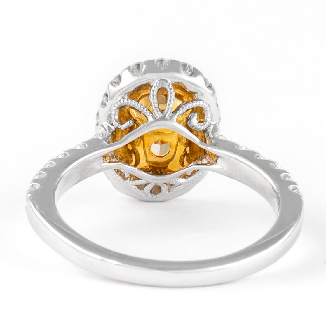 Alexander 2,66 Karat Ausgefallener gelber ovaler Diamant mit Halo-Ring 18k Zweifarbiger Diamant im Zustand „Neu“ im Angebot in BEVERLY HILLS, CA