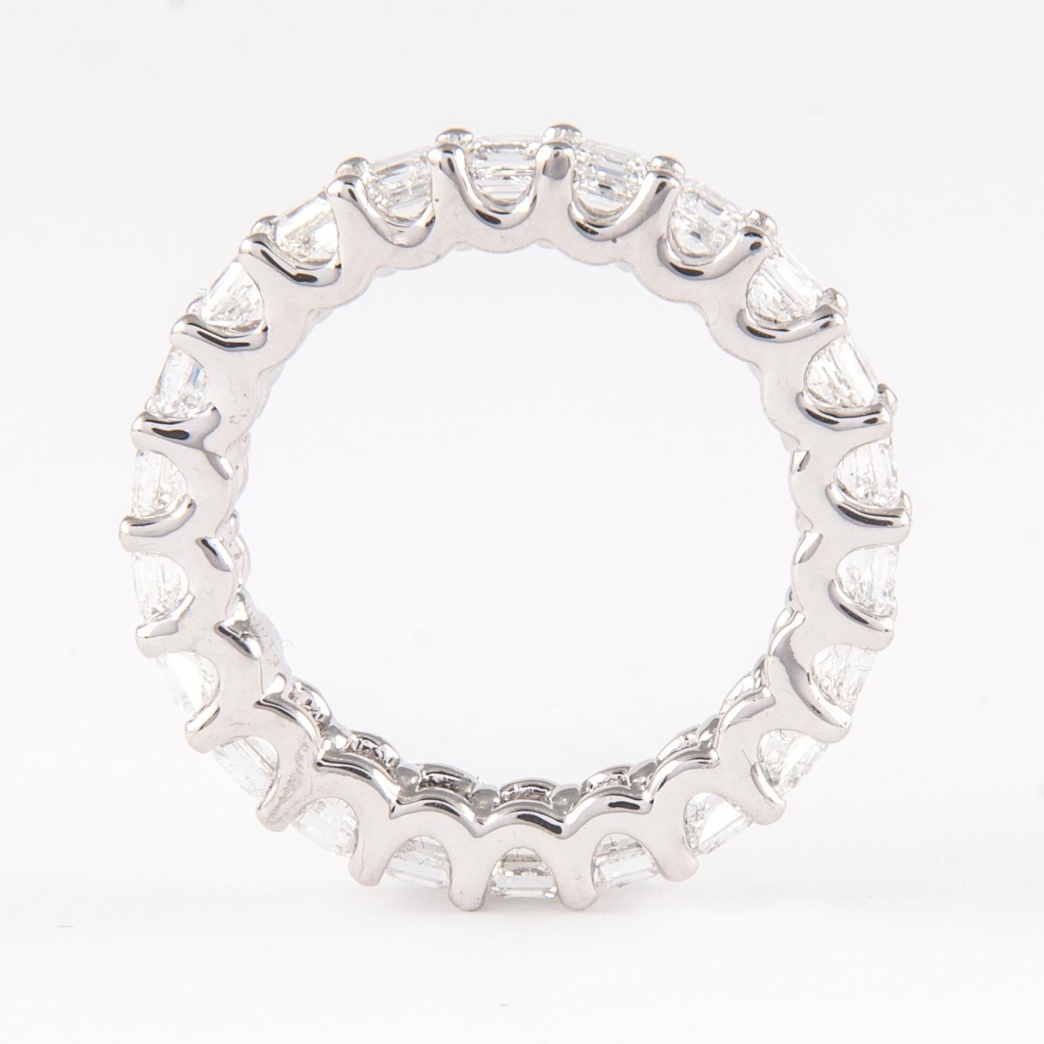 Alexander Beverly Hills 3.22ct Asscher Cut Diamond D-F VVS Eternity Platinum 625 In New Condition For Sale In BEVERLY HILLS, CA