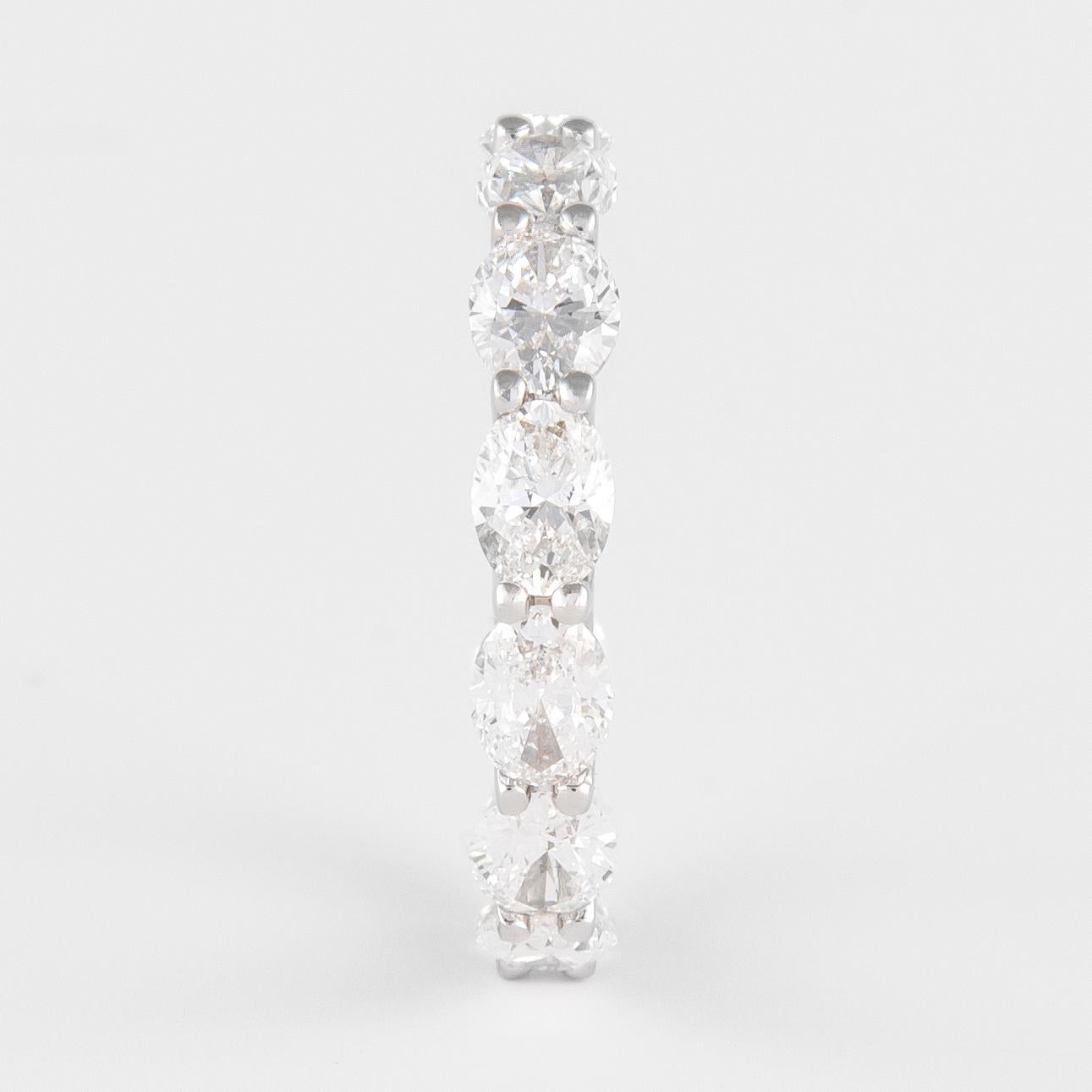 Women's Alexander Beverly Hills 3.23ct Oval Cut Diamond East West Eternity Band 18k S.5 For Sale