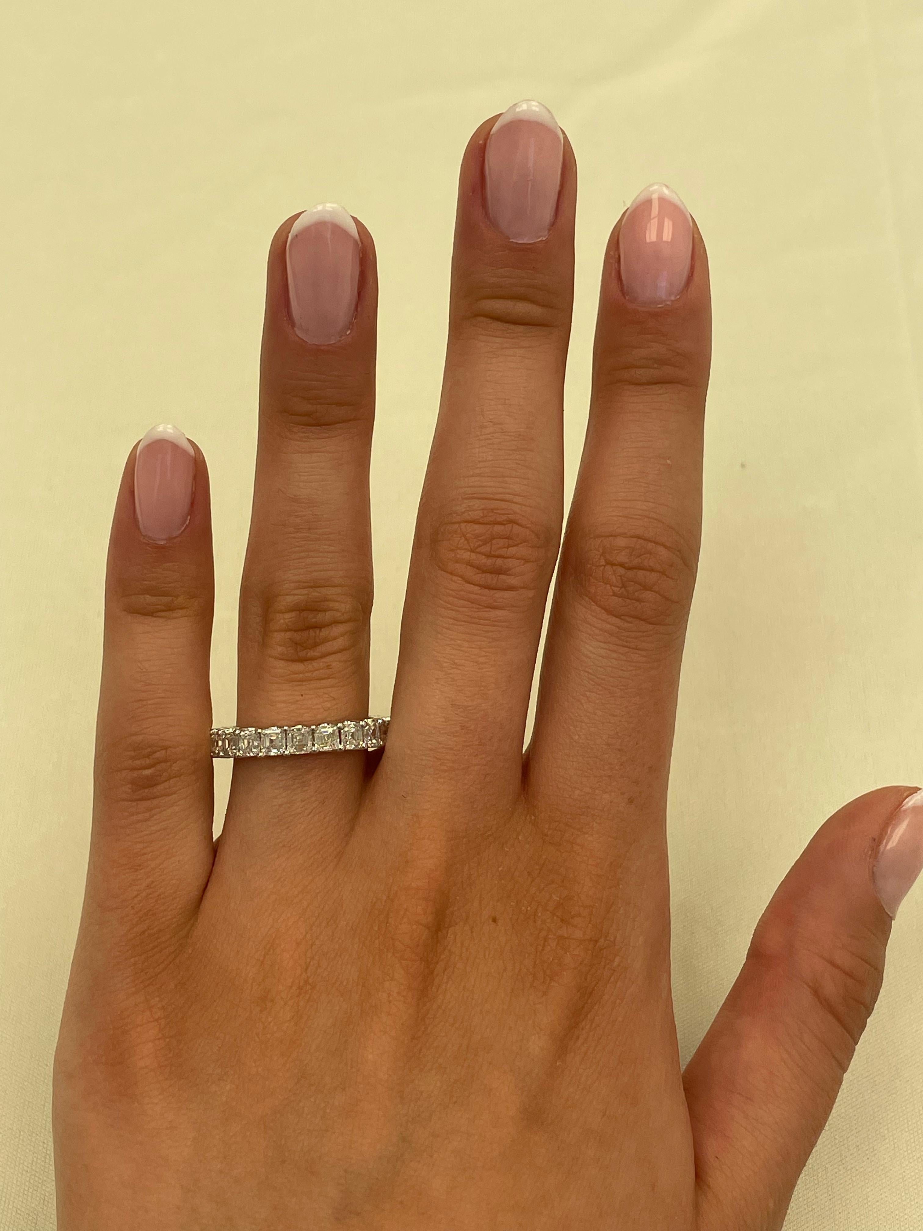 Stunning asscher cut diamond eternity band, By Alexander Beverly Hills.
22 asscher cut diamonds, 3.39 carats. D/E color and VVS clarity. 18-karat white gold, 4.00 grams, size 7. 
Accommodated with an up-to-date appraisal by a GIA G.G. once
