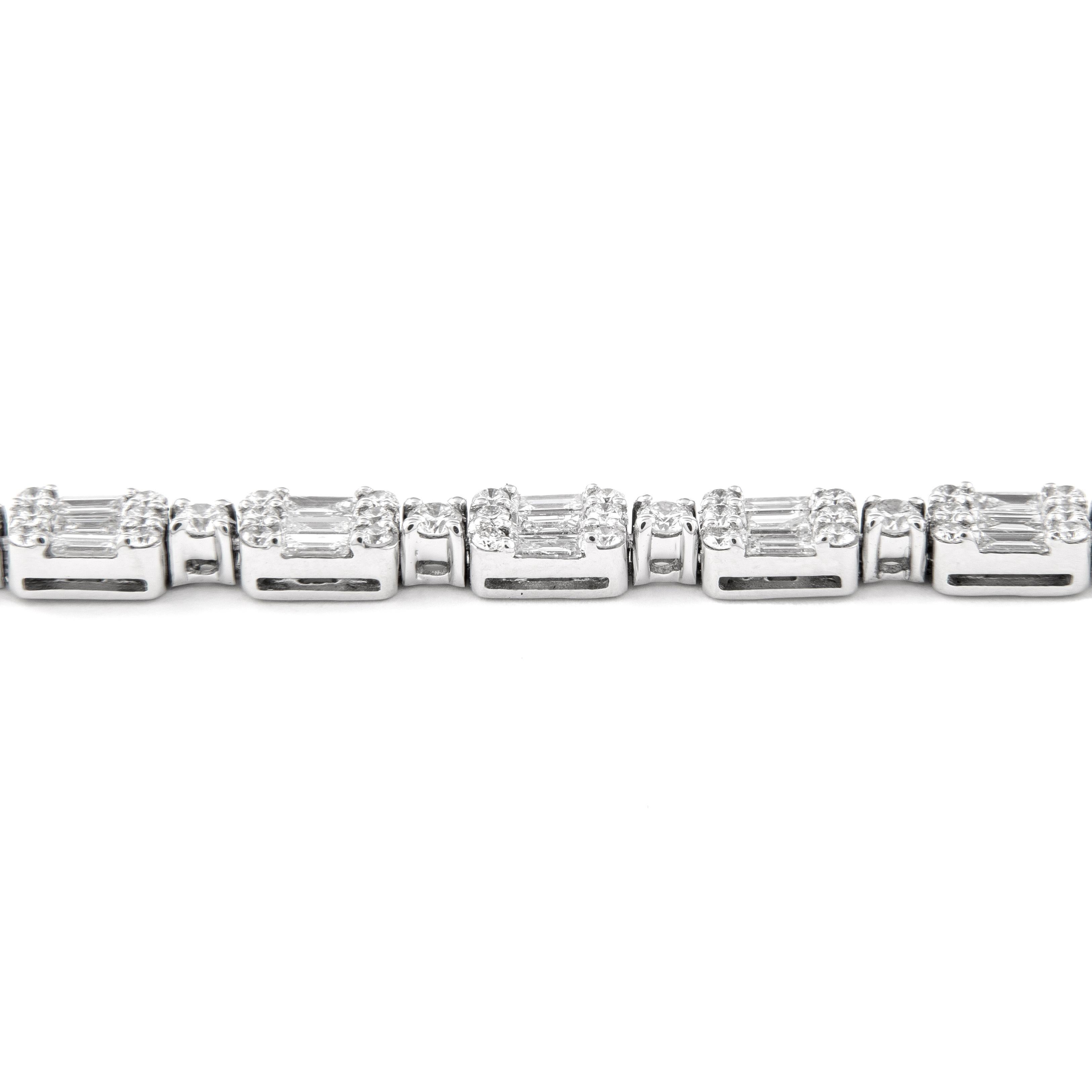 Contemporary Alexander 4.12 Carat Diamond Illusion Set Bracelet 18 Karat White Gold