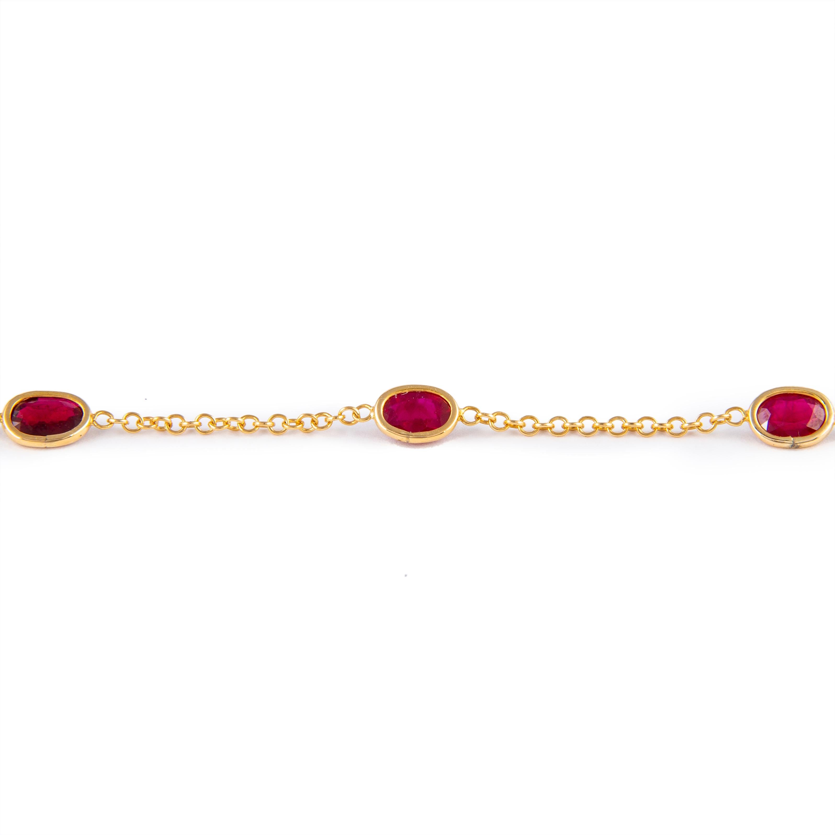 Oval Cut Alexander 4.35 Carat Rubies by the Yard Bracelet 18k Yellow Gold For Sale