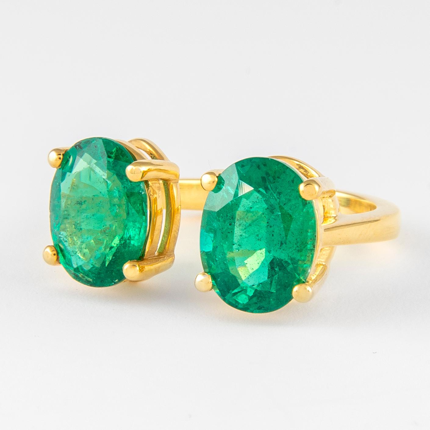 Modern Alexander 4.60 Carat Toi Et Moi Emerald Ring 18k Yellow Gold