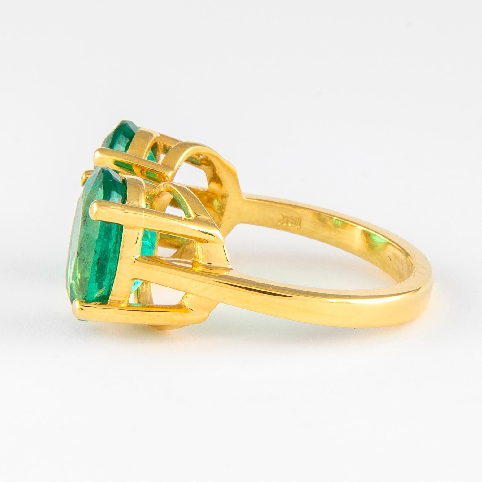 Oval Cut Alexander 4.60 Carat Toi Et Moi Emerald Ring 18k Yellow Gold