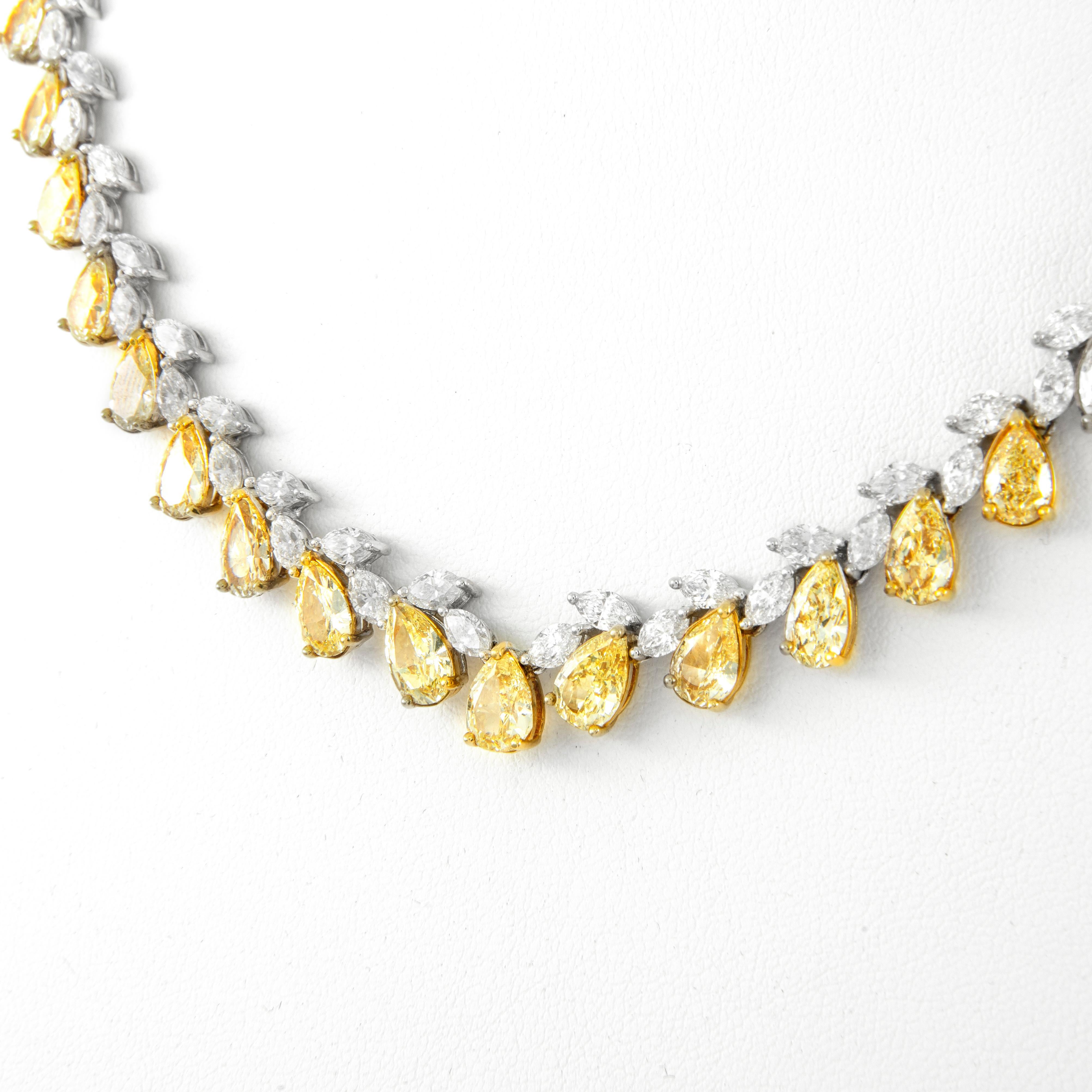 Halskette aus 18 Karat Weiß- und Gelbgold mit gelben und weißen Diamanten von Alexander 50,14 (Zeitgenössisch) im Angebot