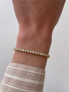 Alexander 6.04 Carats Diamond Tennis Bracelet 18-Karat Yellow Gold
