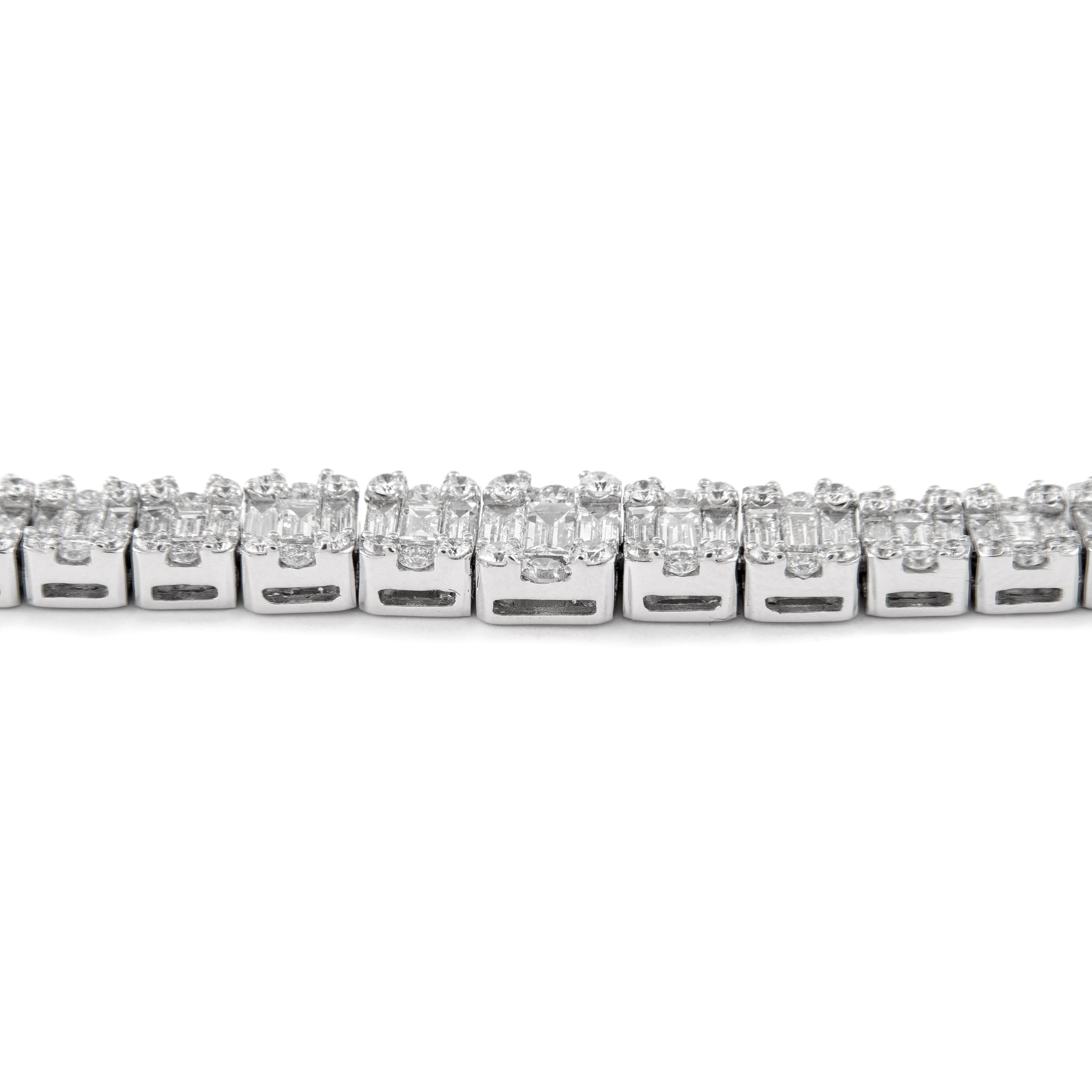 Contemporary Alexander 6.56 Carat Round & Baguette Diamond Bracelet 18 Karat White Gold
