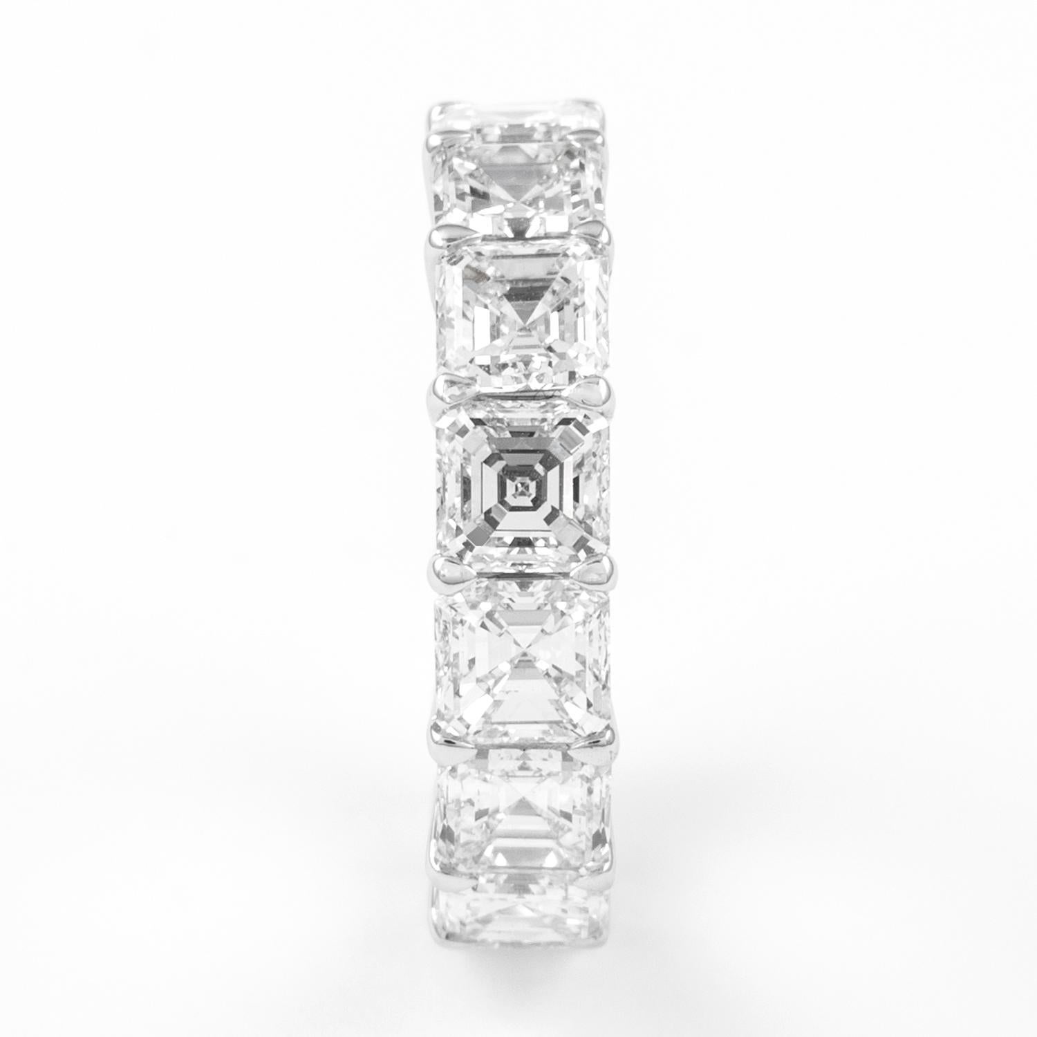Alexander 8,08 Karat Asscher-Schliff Diamant Ewigkeitsring 'Avg 0,53 Karat pro Stück' 18k Weiß (Moderne) im Angebot