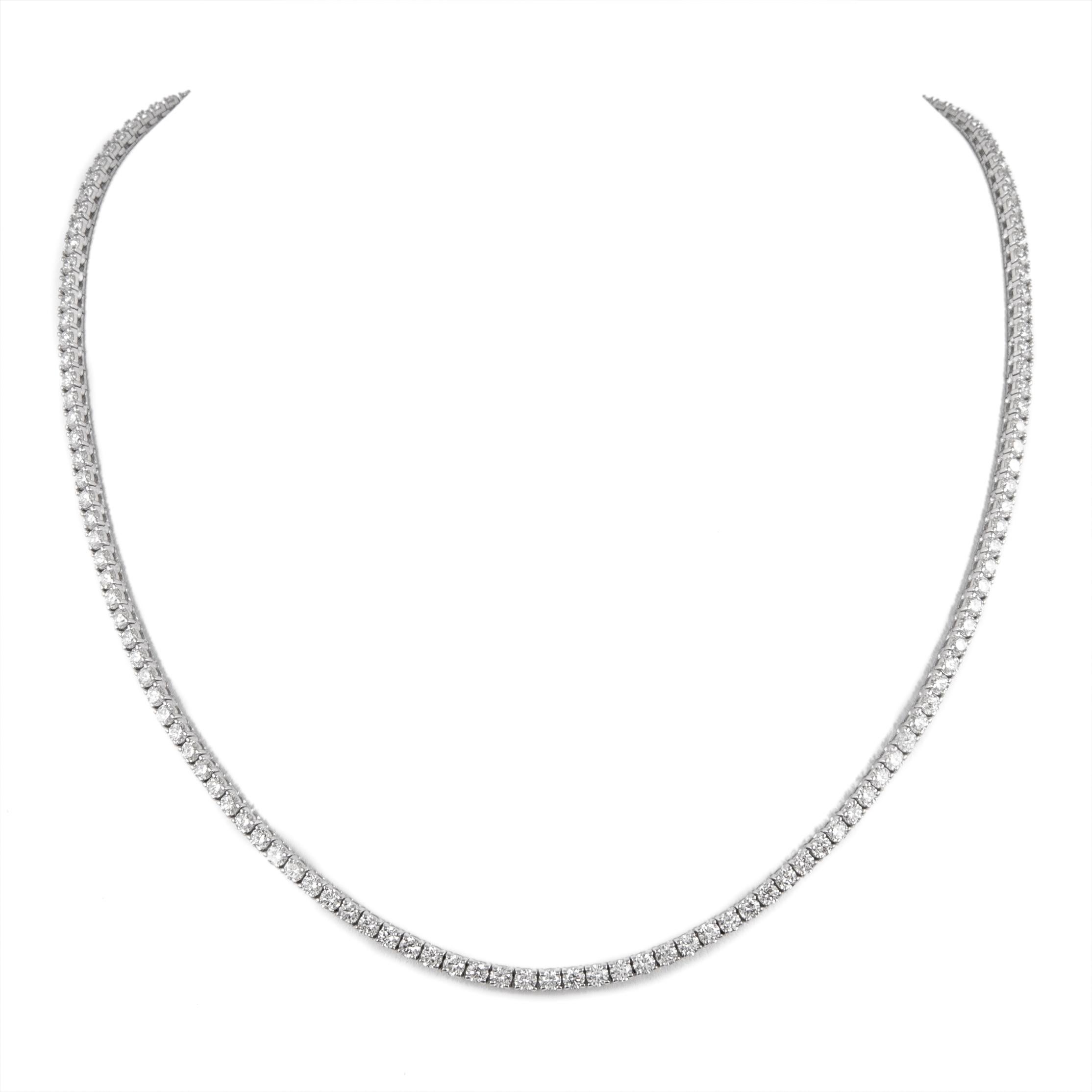 Alexander Beverly Hills Tennis-Halskette aus 18 Karat Weißgold mit 8,56 Karat Diamanten (Moderne) im Angebot