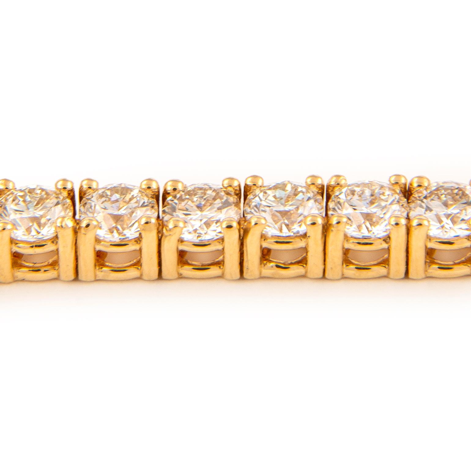 Round Cut Alexander 8.78 Carats Diamond Tennis Bracelet 18-Karat Yellow Gold For Sale