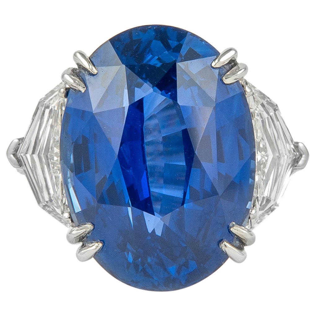 Alexander AGL 18,52 Karat Platinring mit drei Steinen, Ceylon-Saphir mit Diamanten