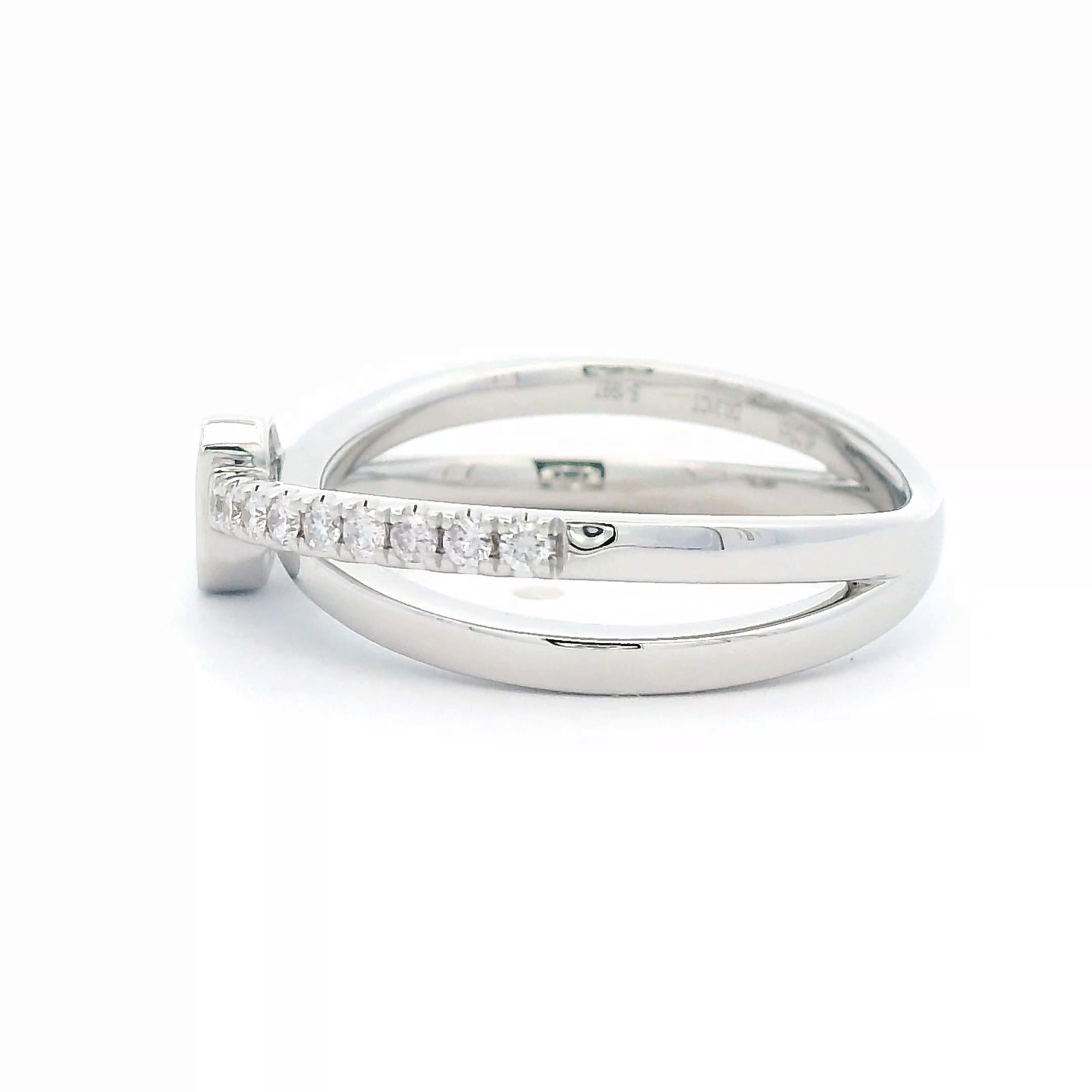Alexander Beverly Hills 0,51 Karat Diamantring aus 18 Karat Weißgold mit Smaragdschliff (Zeitgenössisch) im Angebot