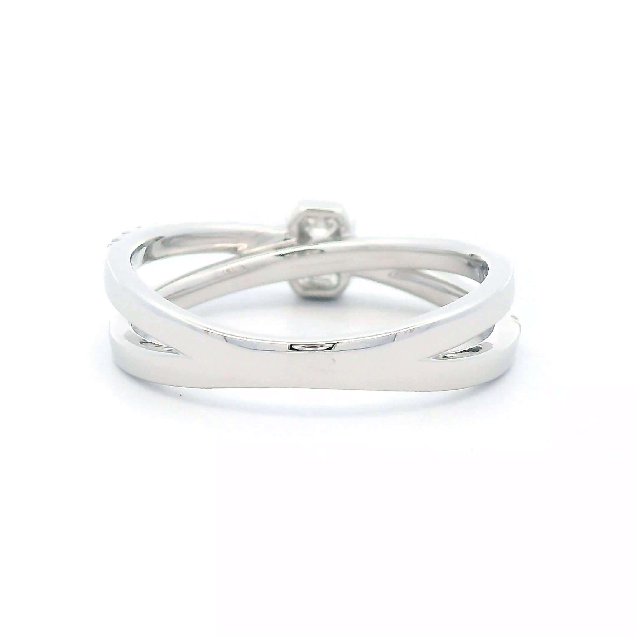 Alexander Beverly Hills 0,51 Karat Diamantring aus 18 Karat Weißgold mit Smaragdschliff im Zustand „Neu“ im Angebot in BEVERLY HILLS, CA
