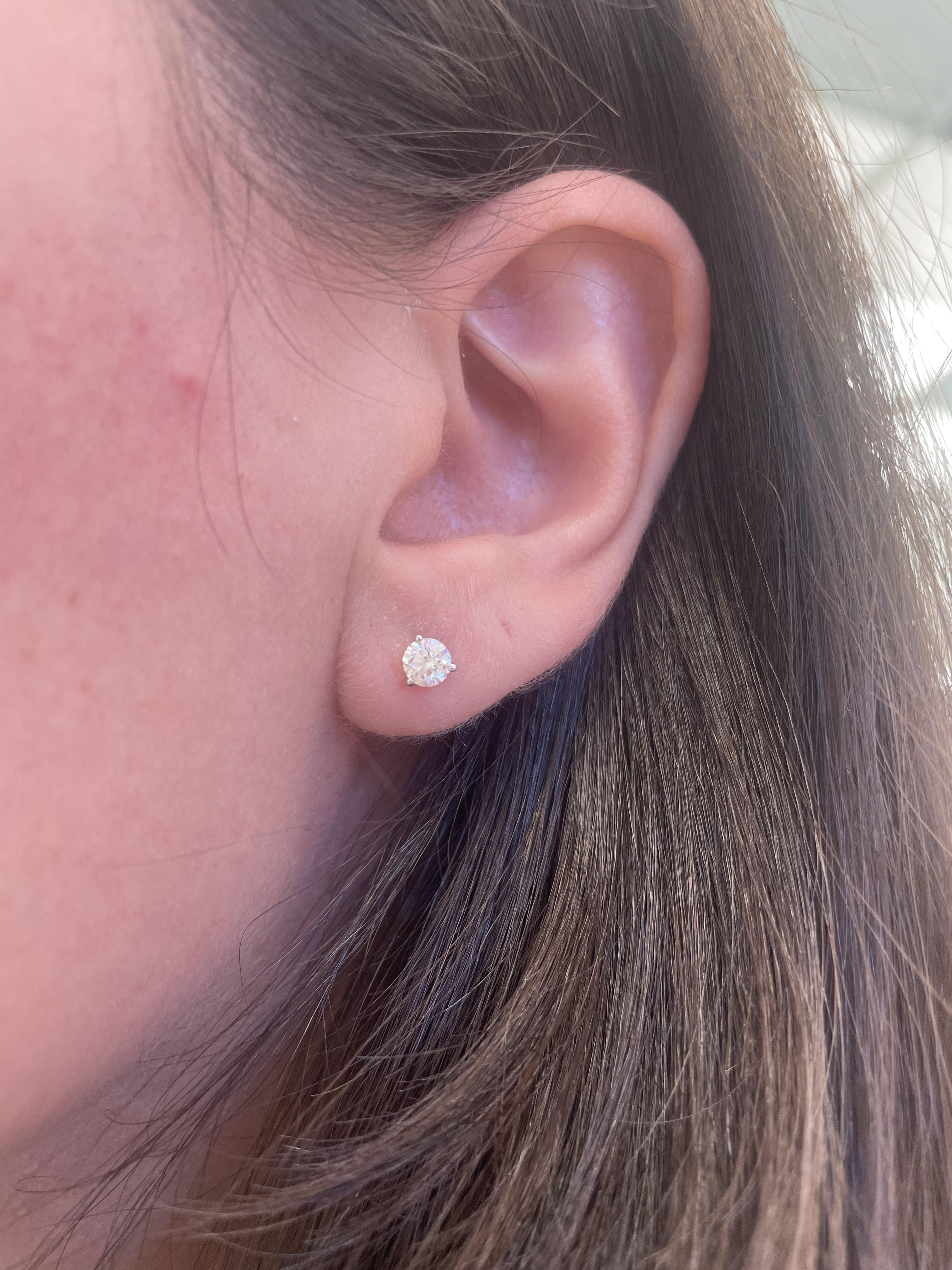 Classic diamond stud earrings, by Alexander Beverly Hills.
Two matching round brilliant diamonds 0.61 carats total. Approximately G color grade and VS1 clarity grade. 14-karat white gold, 1.10 grams.
Accommodated with an up-to-date digital appraisal