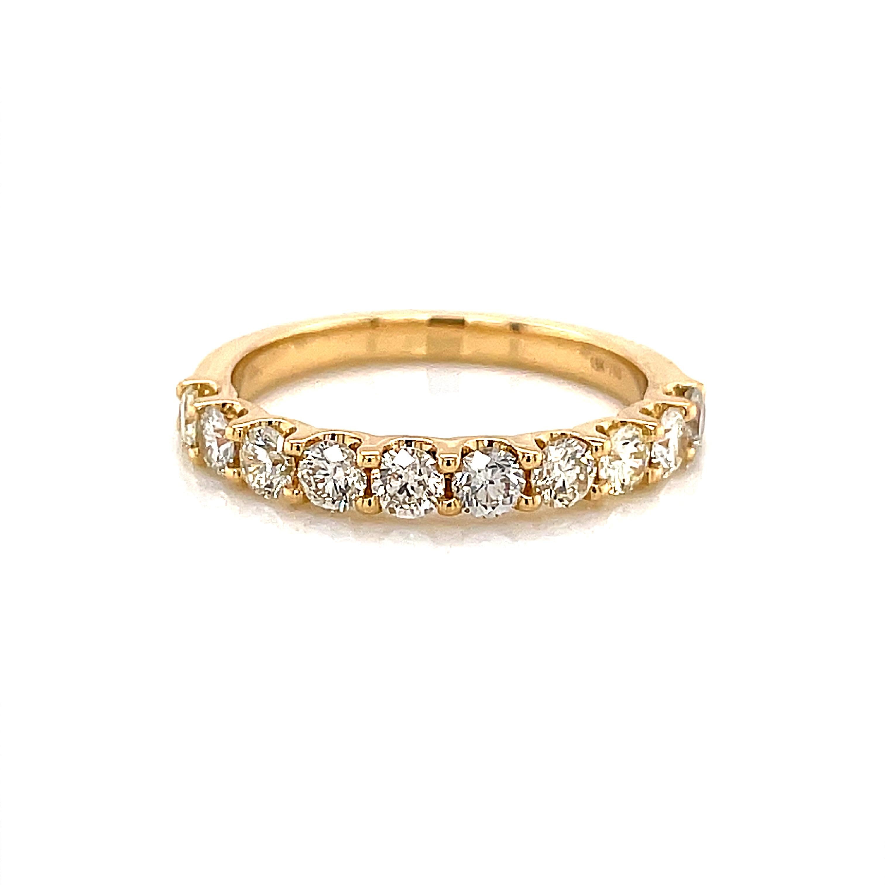 Alexander Beverly Hills: 18 Karat Gelbgold Halb-Eternity-Ring mit 0,90 Karat rundem Diamanten (Moderne) im Angebot