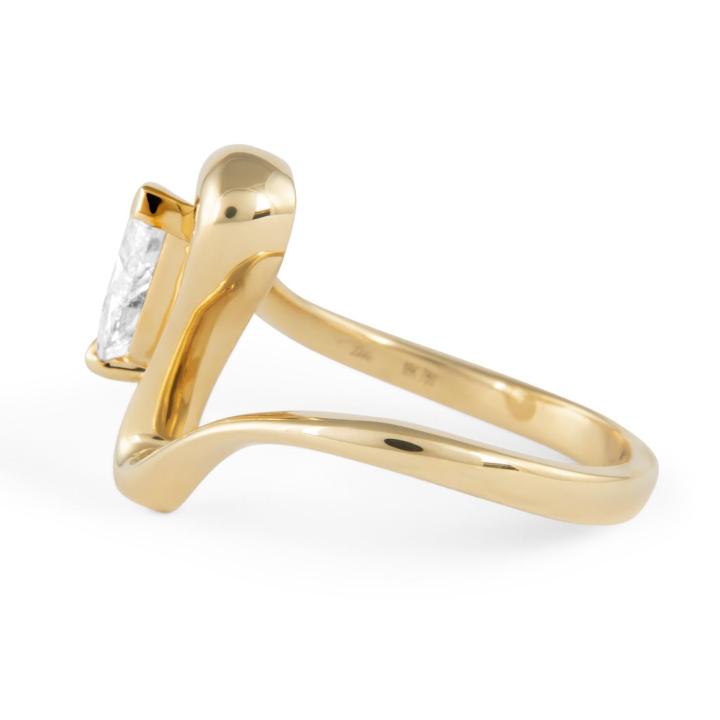 Contemporaneo Alexander Beverly Hills 1,04ct Pear Diamond Abstract Ring Oro giallo 18k in vendita