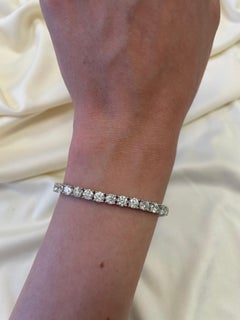 Alexander Beverly Hills Pulsera de tenis con diamantes de 10,77 ct y oro blanco de 18 quilates